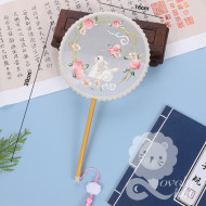 Quạt lụa thêu phong cách cổ trang cho trẻ em(đường kính 16cm) (M14)