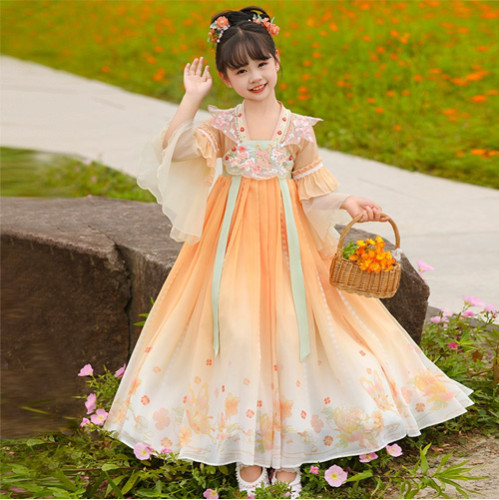 Hán phục màu cam cho bé gái Hán phục màu cam cho bé gái