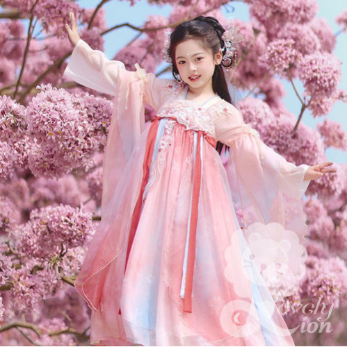 Bộ váy công chúa màu hồng tay dài phong cách cổ trang