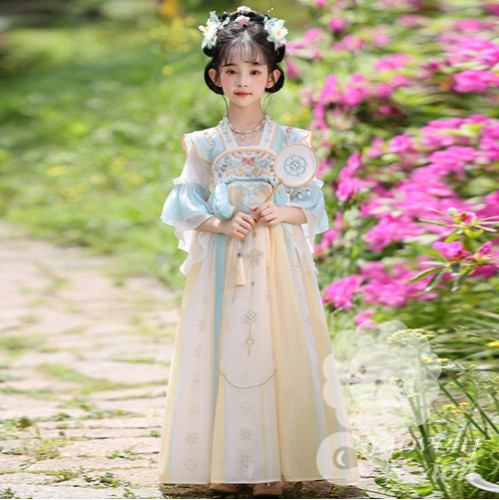 Đầm hán phục màu xanh cho bé gái Đầm hán phục màu xanh cho bé gái