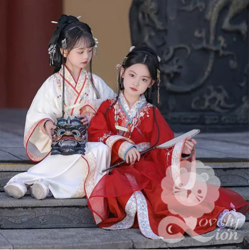 Hán phục màu đỏ và trắng cho bé gái Hán phục màu đỏ và trắng cho bé gái