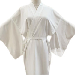 Áo lót màu trắng mặc bên trong kimono,yakata